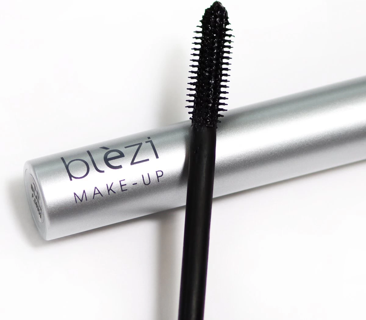 Blèzi® Mascara 10 Black - Mascara Gevoelige Ogen - Zwart 7 Blèzi® Mascara 10 Black - Mascara Gevoelige Ogen - Zwart - Afbeelding 5