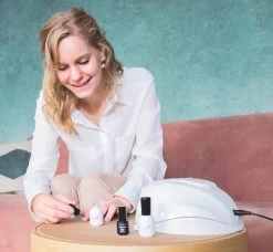 Miss Jules - 6-Delige Gellak Starterspakket - Nagellak - Kleur Rood & Roze - Glanzend & Dekkend Resultaat -Cosmetic Verkoop 1200x1110 2