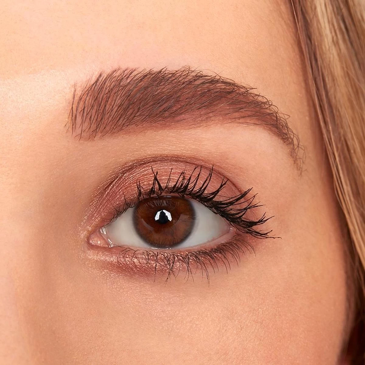 NYX Professional Makeup Fill & Fluff Eyebrow Pomade Pencil - FFEP02 Taupe - Wenkbrauw Potlood - 0,2 Gr 6 NYX Professional Makeup Fill & Fluff Eyebrow Pomade Pencil - FFEP02 Taupe - Wenkbrauw Potlood - 0,2 Gr - Afbeelding 4