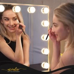 Novalie Hollywood Spiegel Met Verlichting - 65 Cm X 50 Cm - Make Up Spiegel Met Led Lampen – Visagie – Dimbaar / 3 Lichtstanden – Voor Hem / Haar Cadeau – 10x Vergroting – Met Tru-Daylight Verlichting – Wit -Cosmetic Verkoop 1200x1200 1509