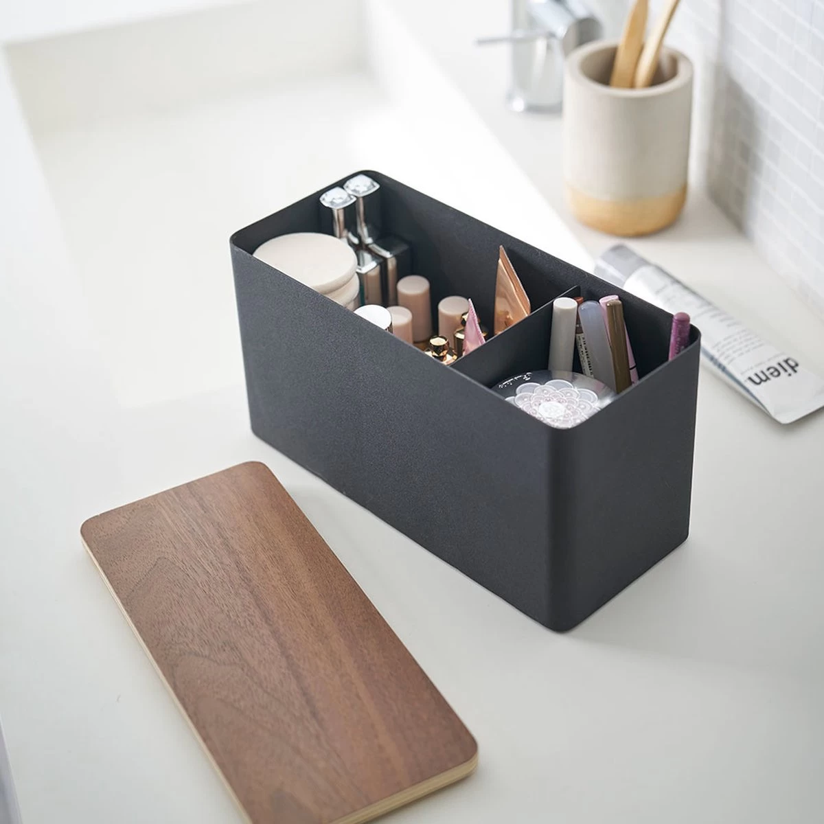 Yamazaki Opbergbox Make Up - Sanitair - Zwart 8 Yamazaki Opbergbox Make Up - Sanitair - Zwart - Afbeelding 7