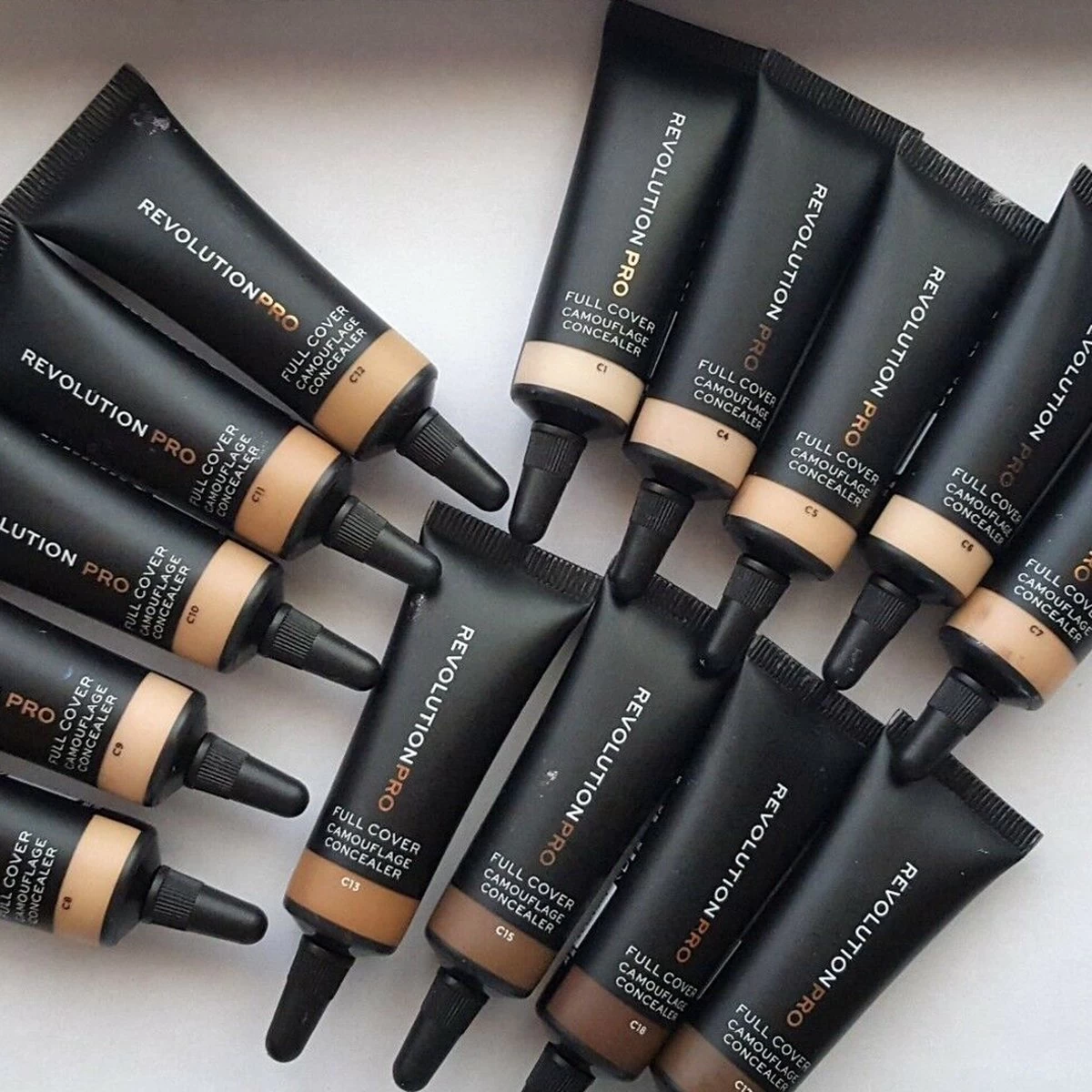 Makeup Revolution Revolution Beauty Pro Full Cover Camouflage Concealer 3 Makeup Revolution Revolution Beauty Pro Full Cover Camouflage Concealer