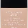 Chanel Vitalumiere Aqua Foundation - 30 Beige - SPF15 - 30 Ml -Cosmetic Verkoop 597x1200 1